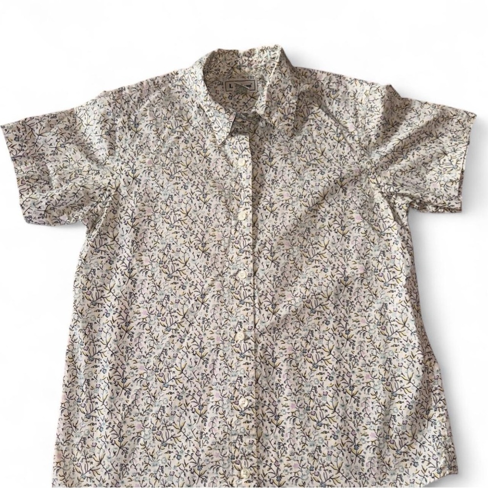 Vintage L.L. Bean Floral Women’s Button Up Shirt